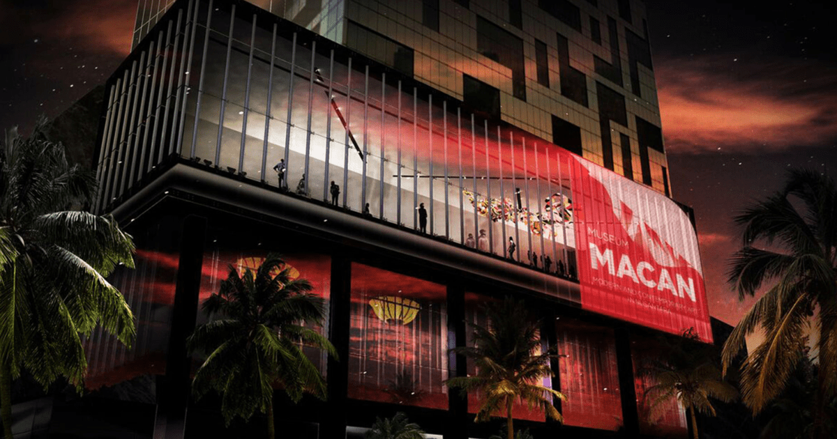 Instalasi spektakuler Olafur Eliasson dalam pameran "Your Curious Journey" di Museum MACAN Jakarta, menampilkan permainan cahaya dan ruang yang mengajak pengunjung berinteraksi.